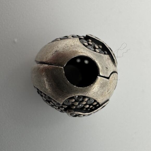 RETIRED Pandora Disney Minnie Mouse Clip Charm S925 ALE CZ Authentic 791450CZ - Picture 3 of 7